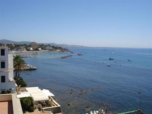 Hotel Le Najadi Santa Marinella Exteriör bild